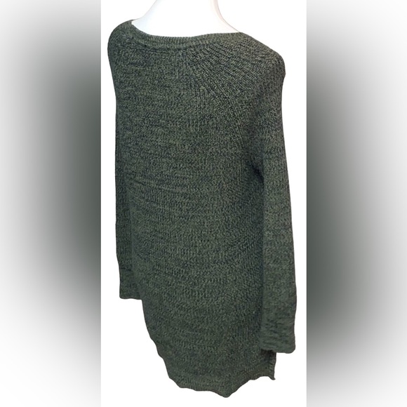 NWOT Victoria’s Secret Olive Green Long Sleeve Knit Crochet Tunic Sweater SMALL - Picture 9 of 16
